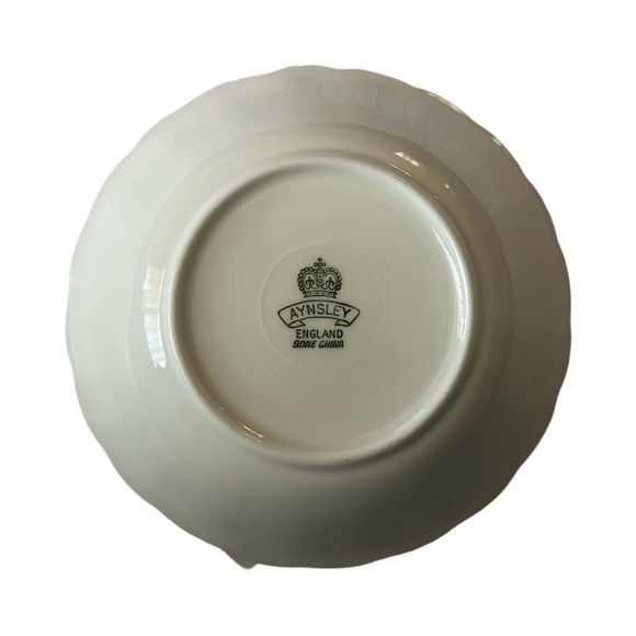 Aynsley Bone China Pink Floral with Scalloped Gold Trim Trinket/Pin Bowl - Picture 5 of 6